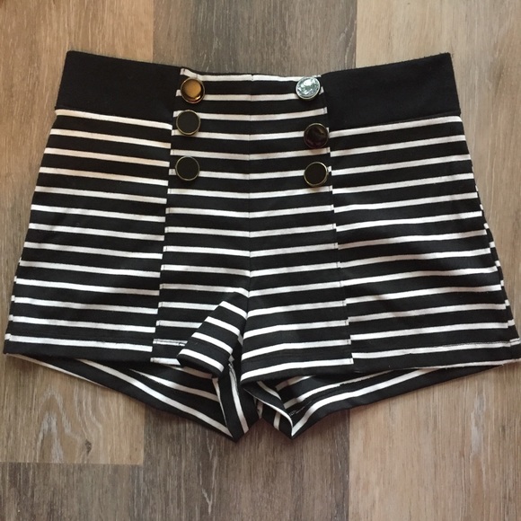 High Waist Nautical Button Front Shorts - Picture 2 of 4