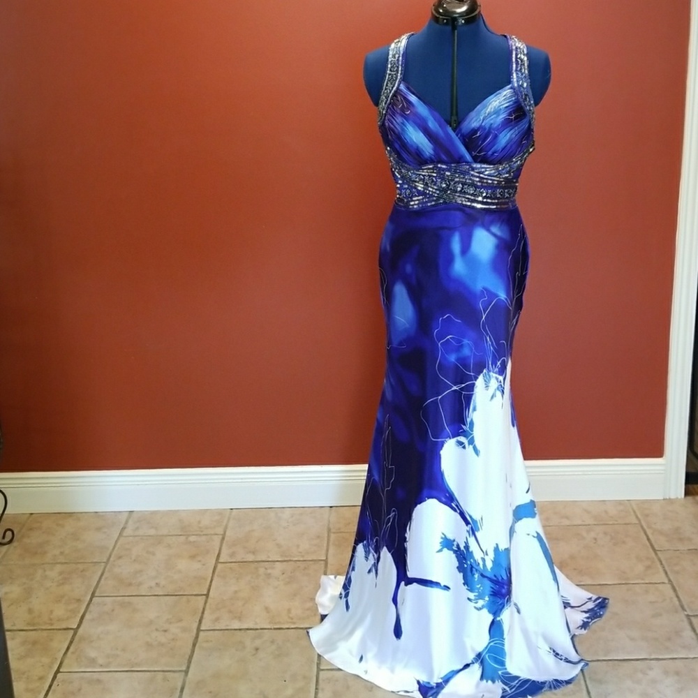 CACHET SIZE 10 PROM OR BRIDESMAID DRESS