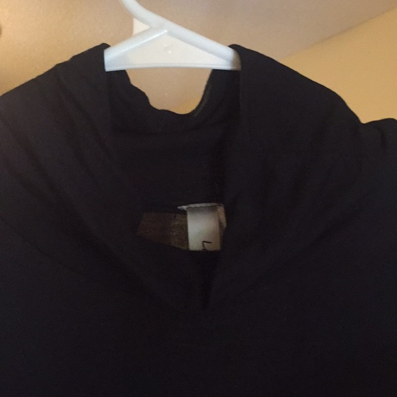 Black, asymmetrical, flowy top - Picture 2 of 2