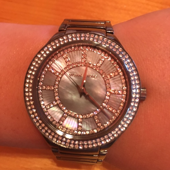 Micheal Kores watch - Picture 2 of 4