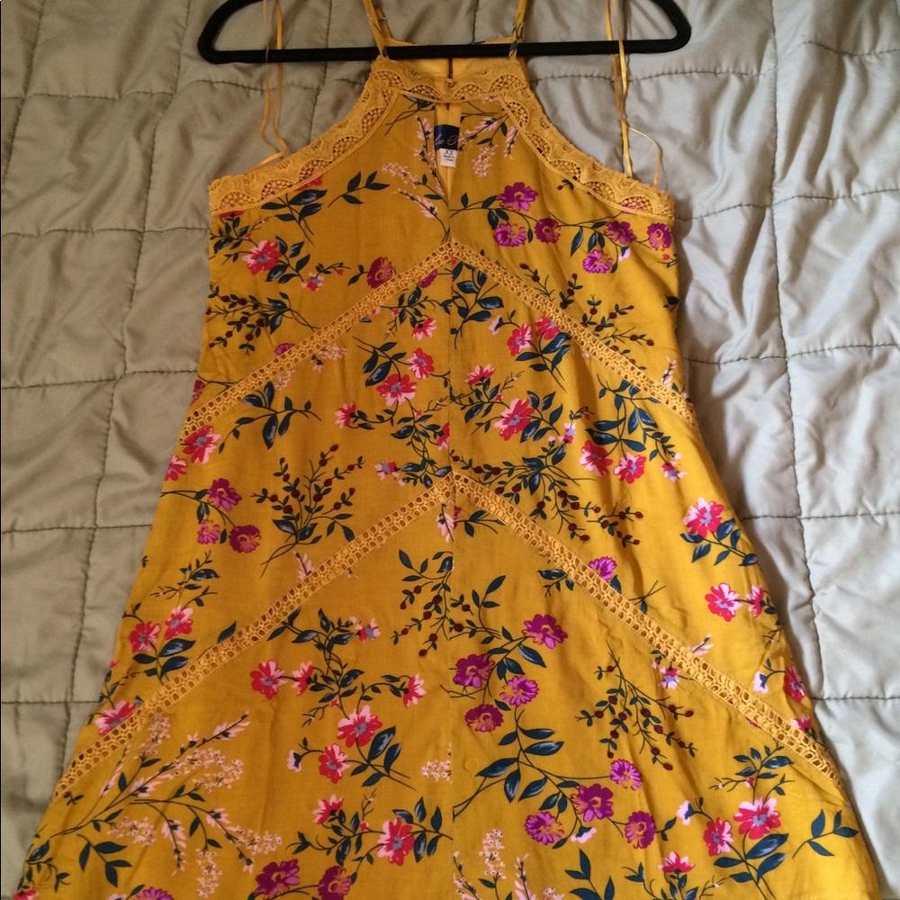 NWT Yellow/Gold Floral Boutique Dress