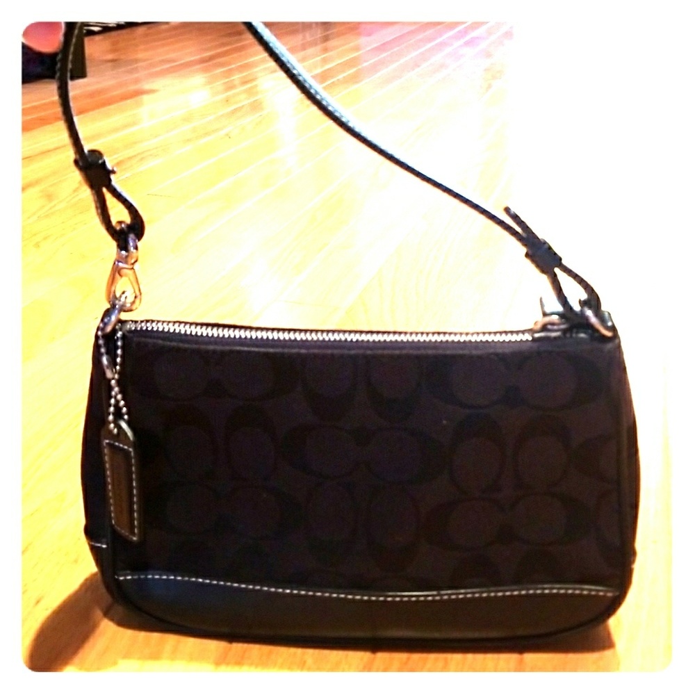 Coach demi black monogram pouch