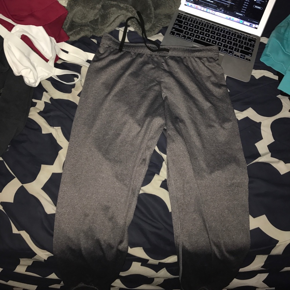 ✯VICTORIAS SECRET PINK LEGGINGS ✯