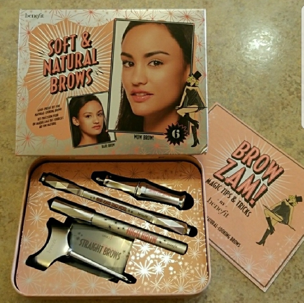 Benefits Soft and Natural Brows kit (Shade #6) NIB