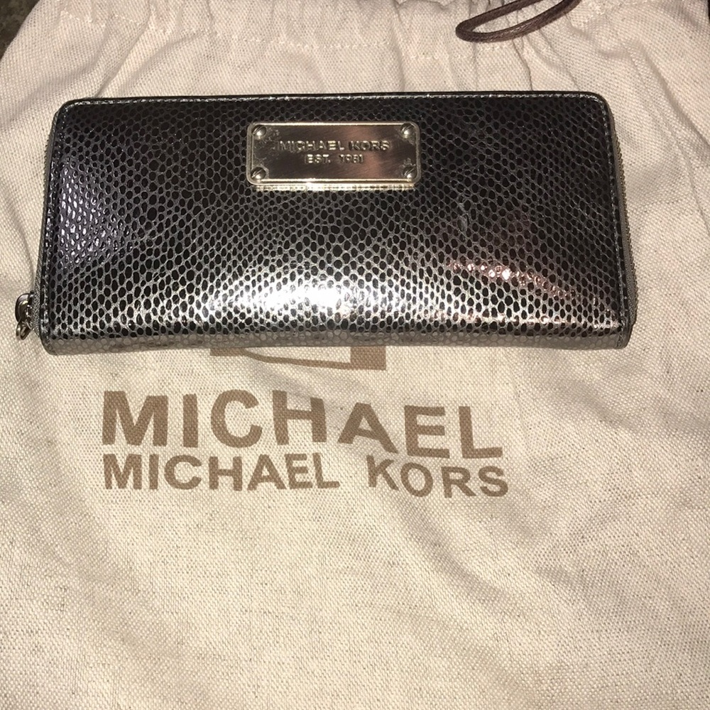 Michael Kors wallet