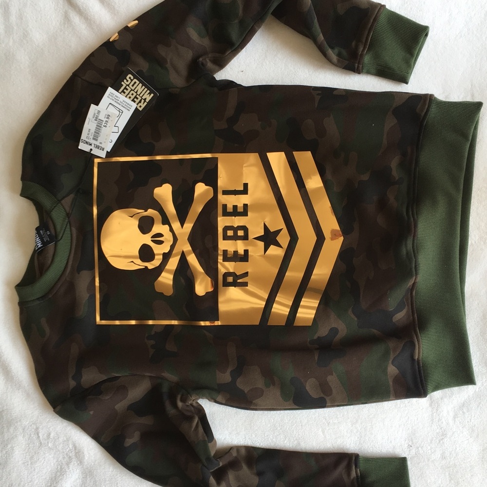 New rebel minds crew neck