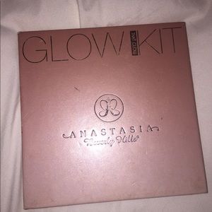 anastasia glow kit