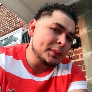 Meet your Posher, Carlos