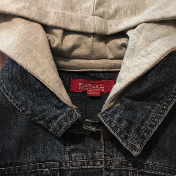 Unique Denim vest w/ hood - Picture 3 of 6