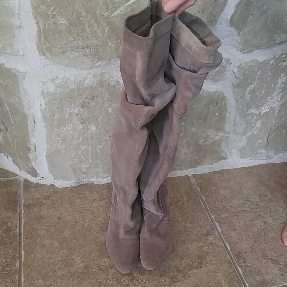 Colin Stuart Knee High Boots Size 7B - Picture 4 of 7