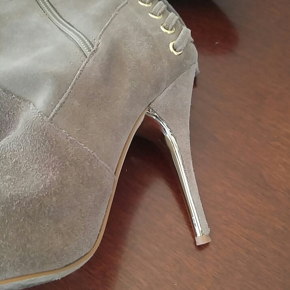 Colin Stuart Knee High Boots Size 7B - Picture 7 of 7
