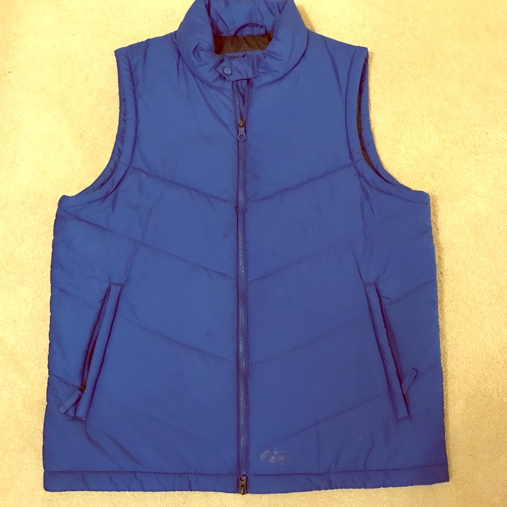 Men's blue puffer vest