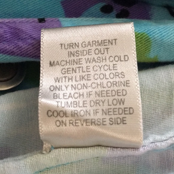 Christopher & Banks button down size M - Picture 8 of 8