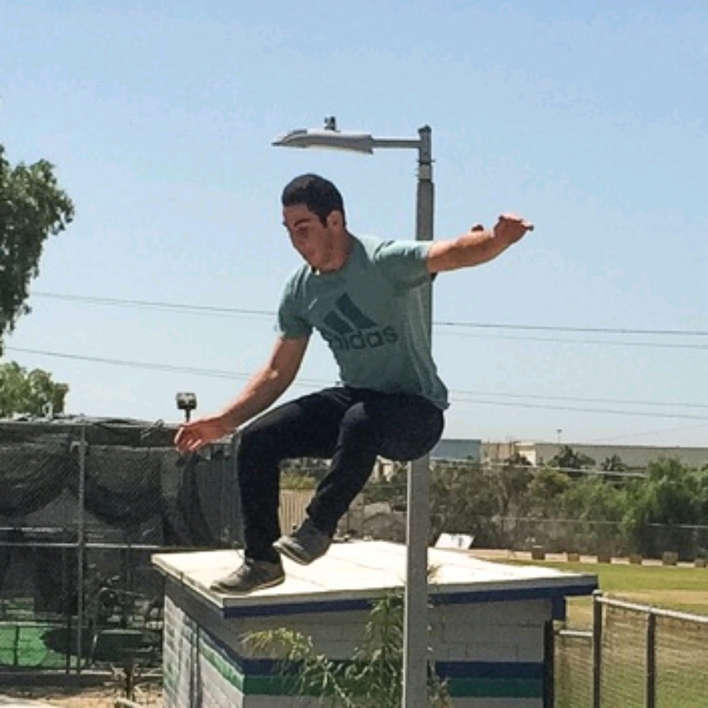 Meet your Posher, Zora