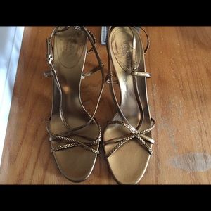 100% authentic Gucci gold heals