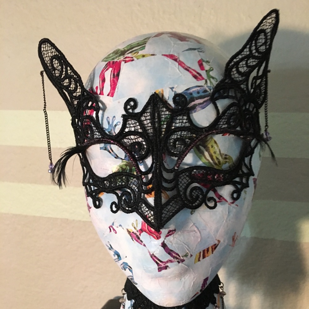 Cat mask with a Gothic choke collar