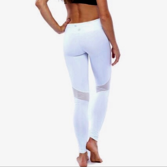 Electric Yoga | Knee V-Line Leggings in White - Picture 3 of 7