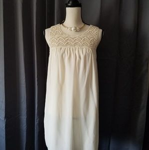 Cream chiffon sleeveless dress with crochet size S