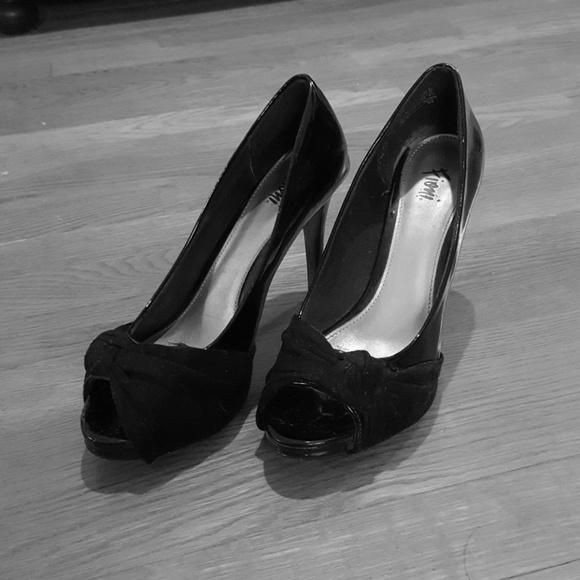 Peep toe heels - Picture 1 of 6