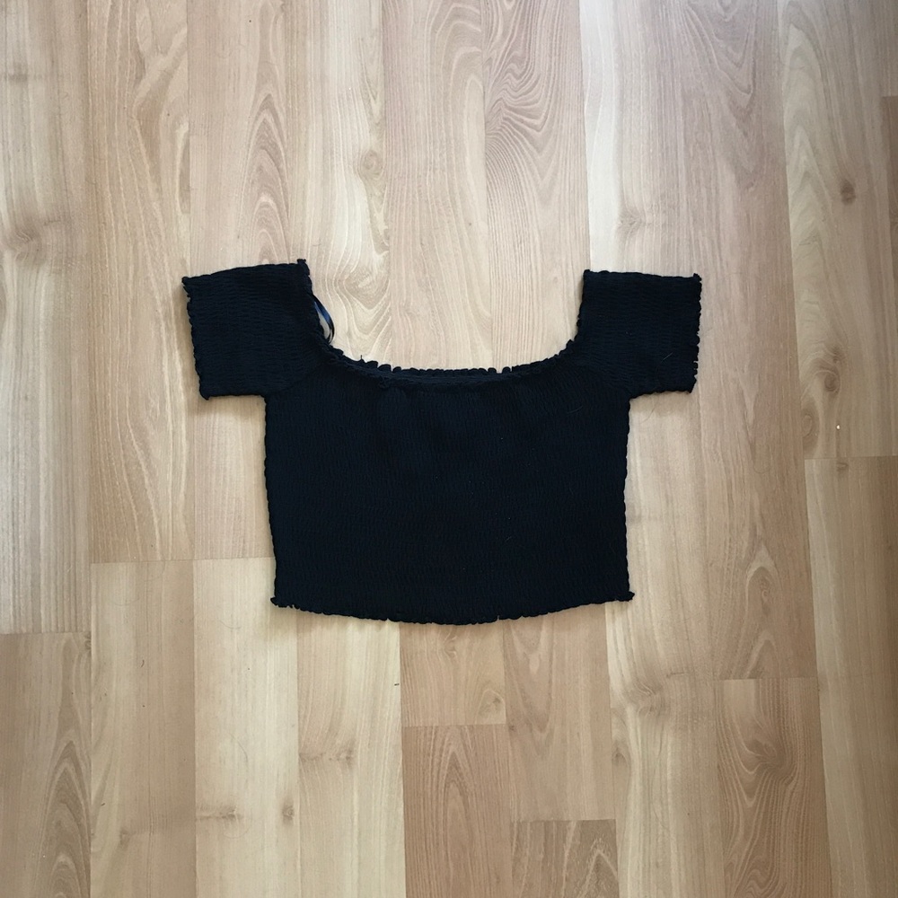 Forever 21 black crop top