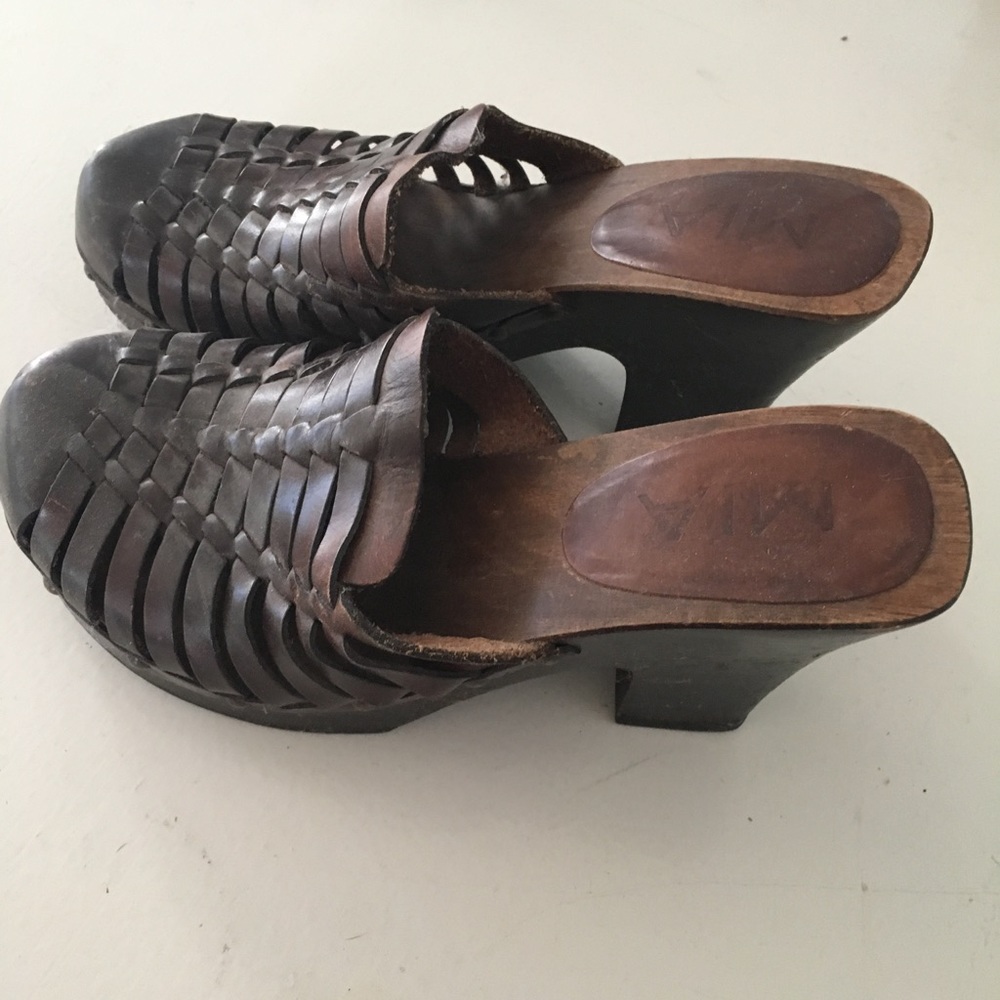 Vintage MIA clogs