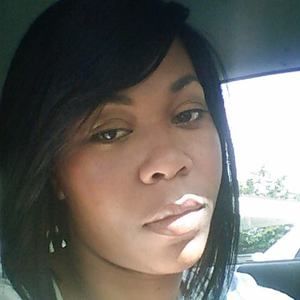 Meet your Posher, Deidra