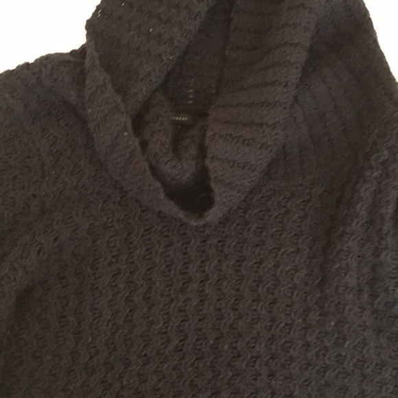 Navy cowl neck fisherman sweater Banana Republic - Picture 2 of 3