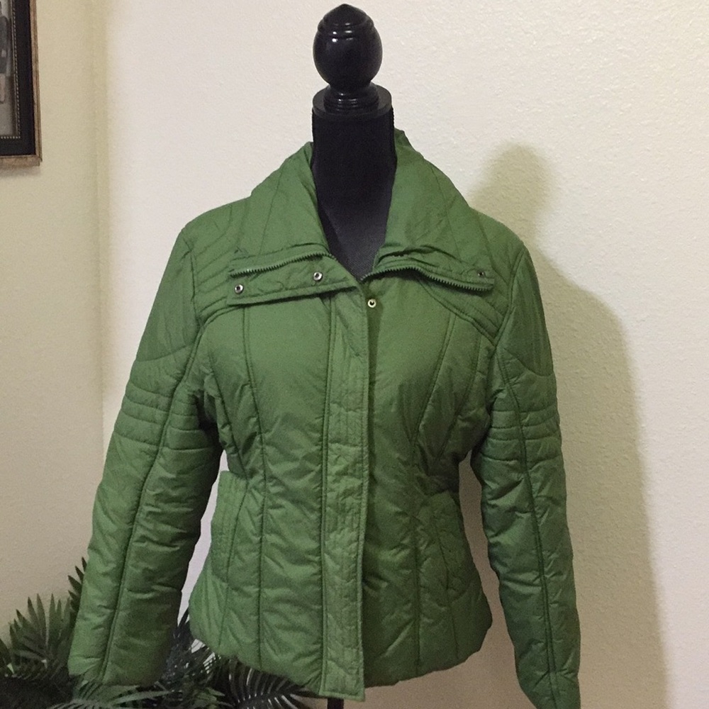Green insulated jacket