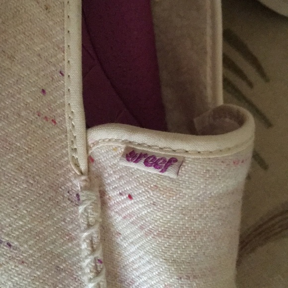 Cute and comfy Reef shoes! - Picture 3 of 3