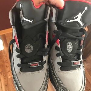 Boys youth Jordan basketball shoes