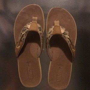 Sperry Flip flops