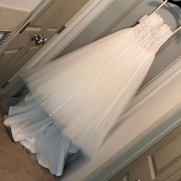 Impression Bridal white wedding gown - Picture 1 of 5