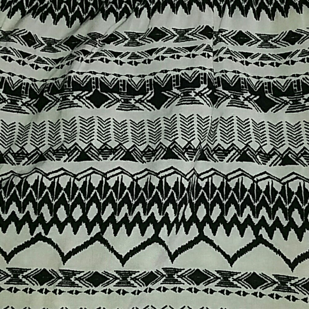 Aztec design romper - Picture 2 of 2