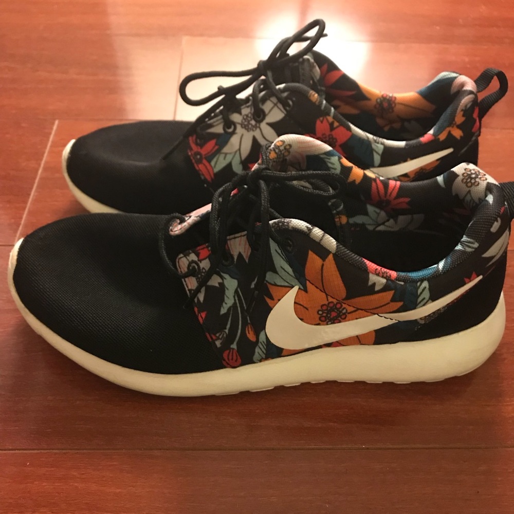 Floral Nike Roshe One Sneaker