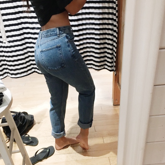 Brandy Melville high waisted mom jeans - Picture 2 of 2