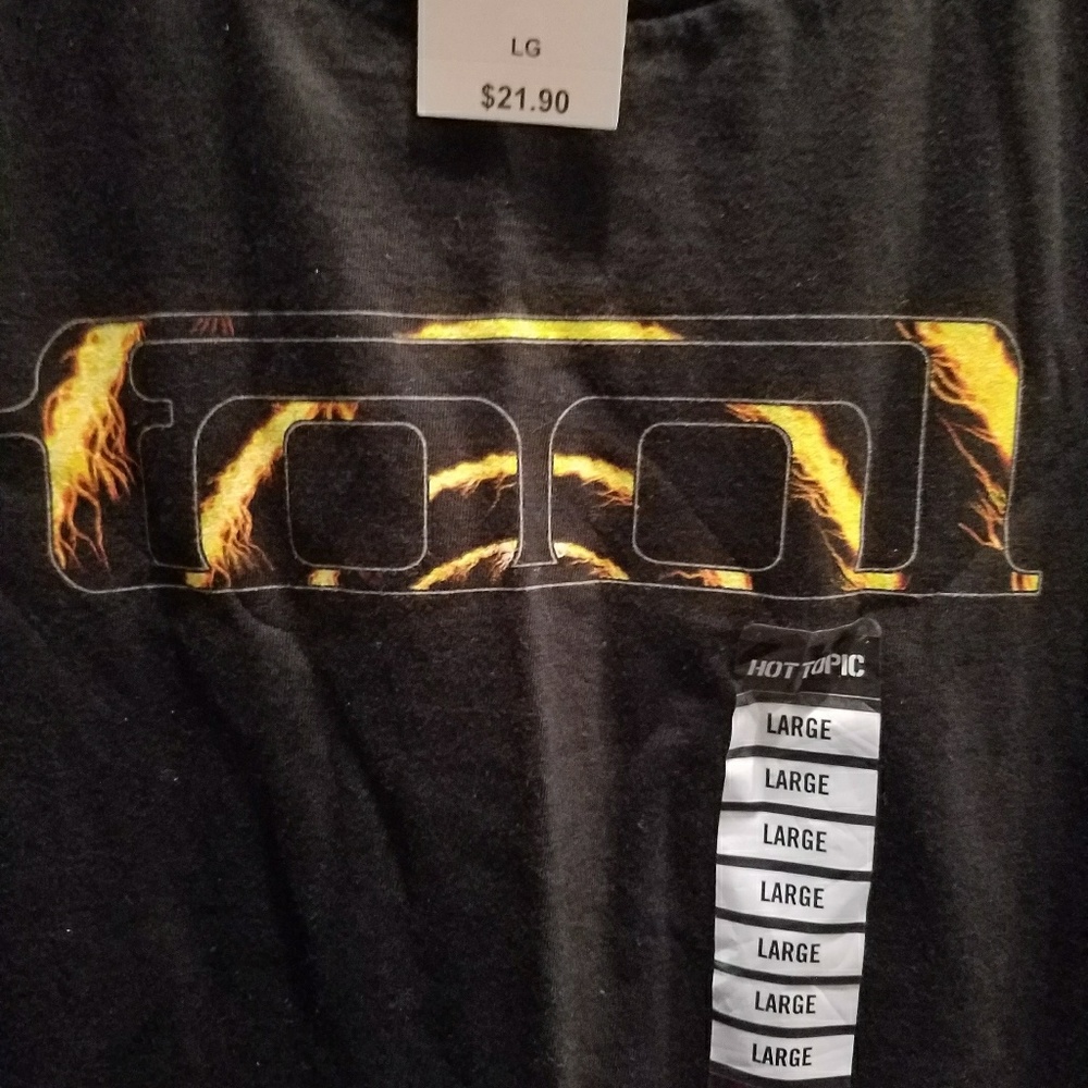 Tool T-shirt (band)