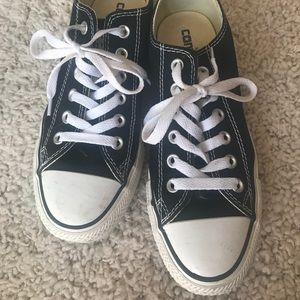Black Converse -only worn twice