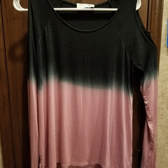 Ombre Cold shoulder top - Picture 1 of 1