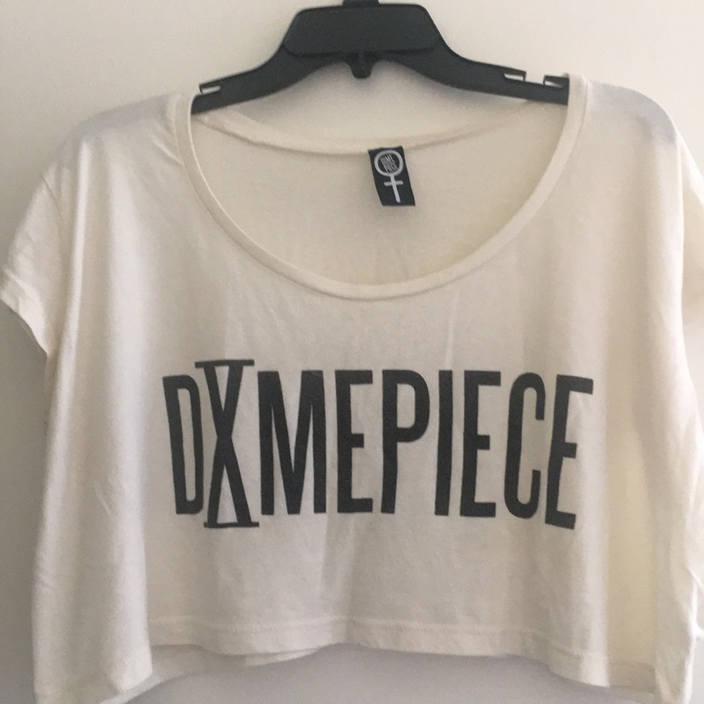 Off white dimepiece crop tee!