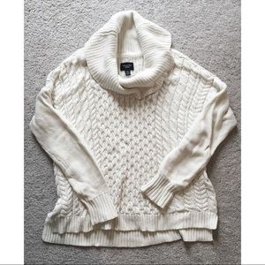 SOLD • AE Cowl Knit Sweater 🍂