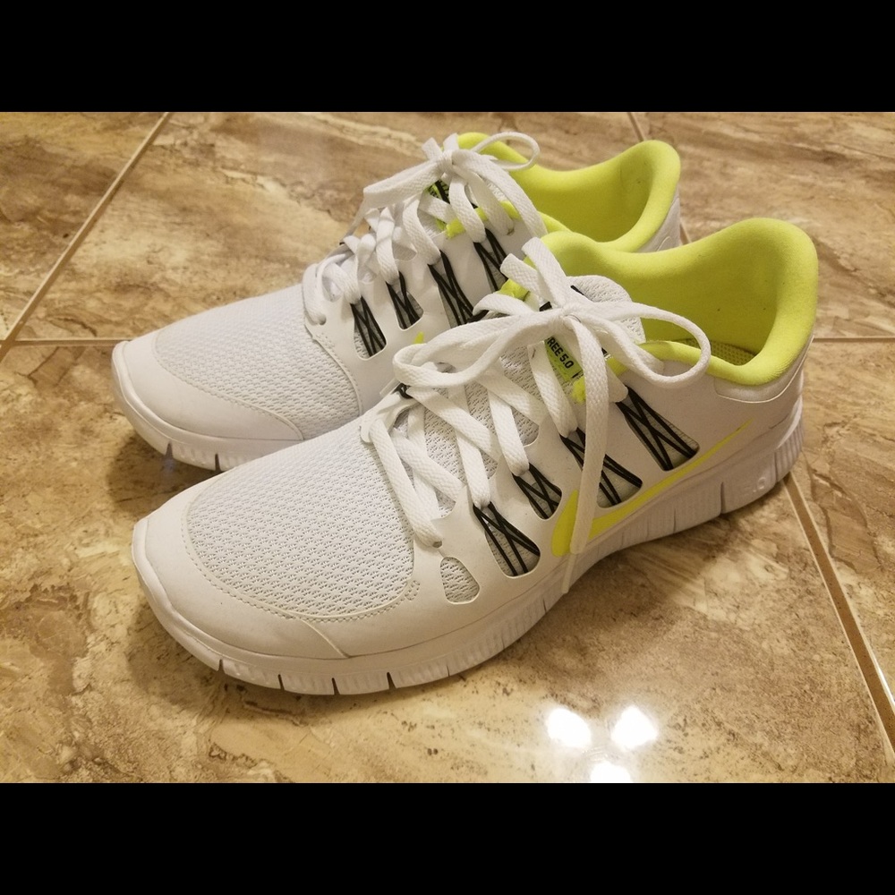 Nike free runs 5.0