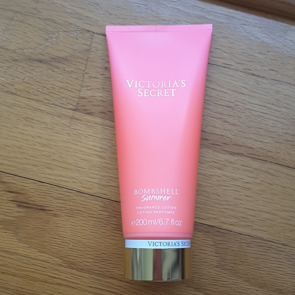 VS bombshell summer lotion limited edition