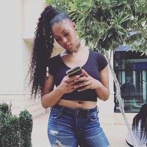 Meet your Posher, Adrienne