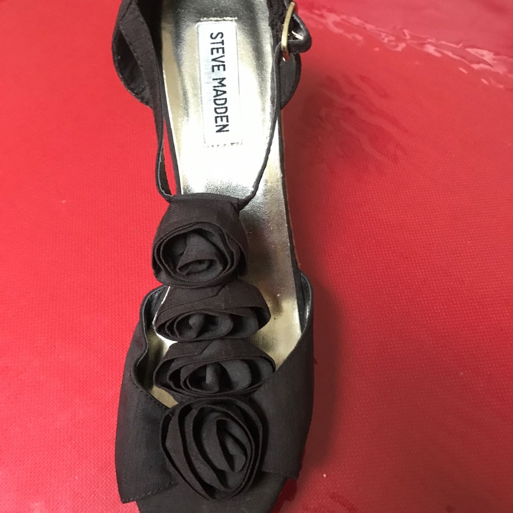 Steve Madden brown sandals