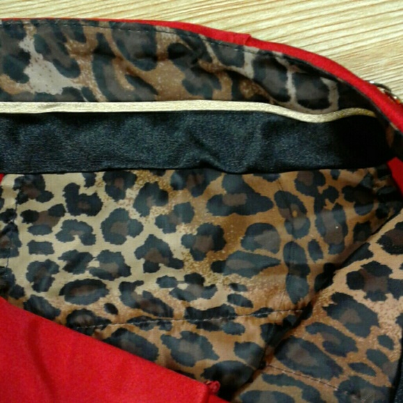 NWOT 2 Express Design Studio satin shorts. Size 4 - Picture 4 of 8