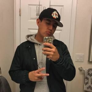 Meet your Posher, Javier