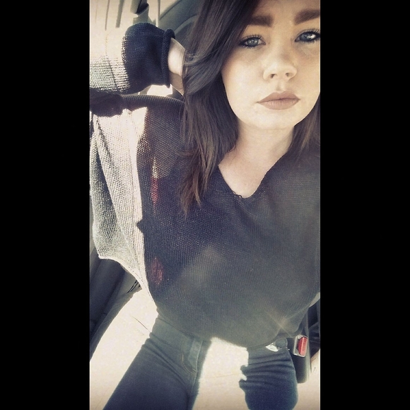 Meet your Posher, Lizzie - Picture 1 of 1