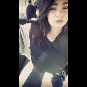 Meet your Posher, Lizzie