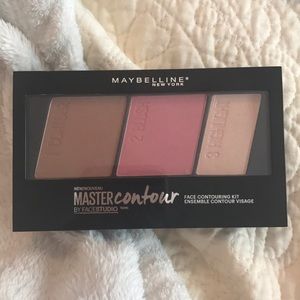 Maybelline Master Contour Kit in "Light"
