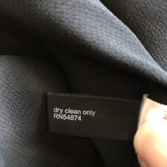 The Limited lightweight skirt- new without tags - Picture 6 of 7